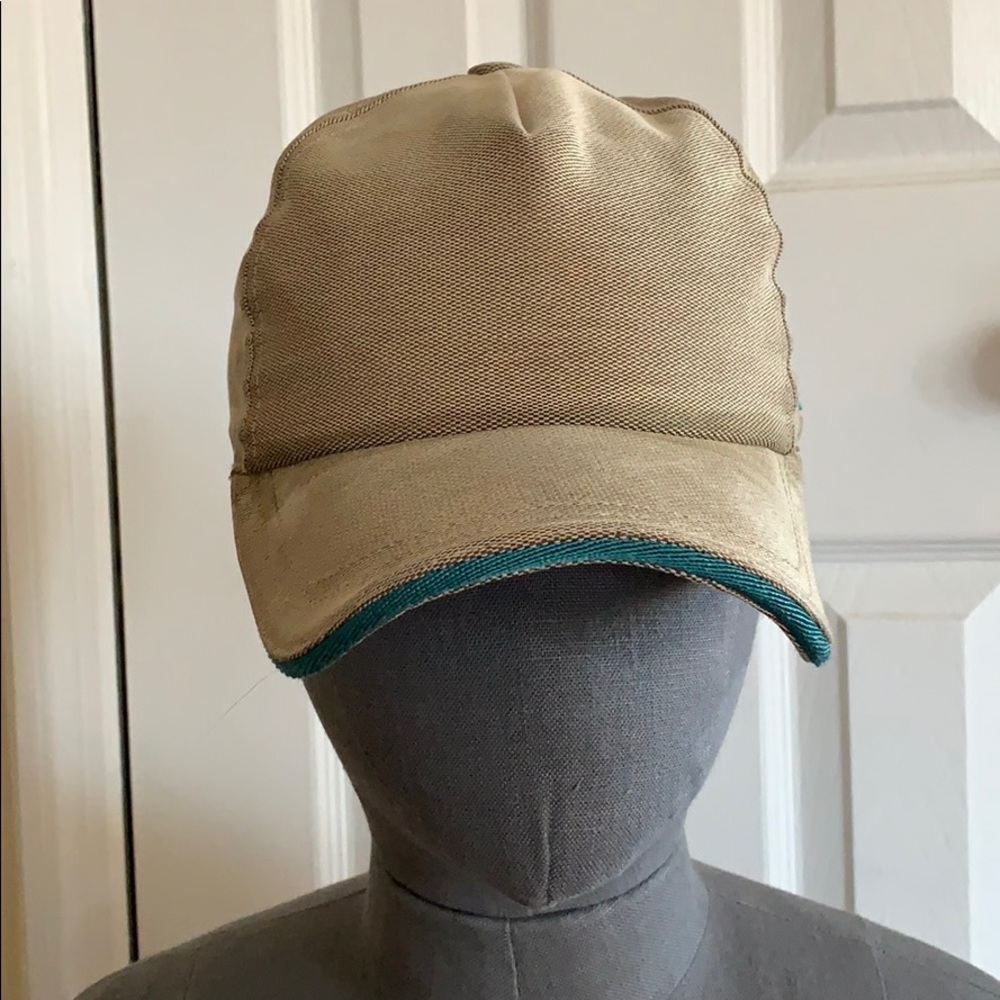 Gucci 🧢 - Picture 4 of 8